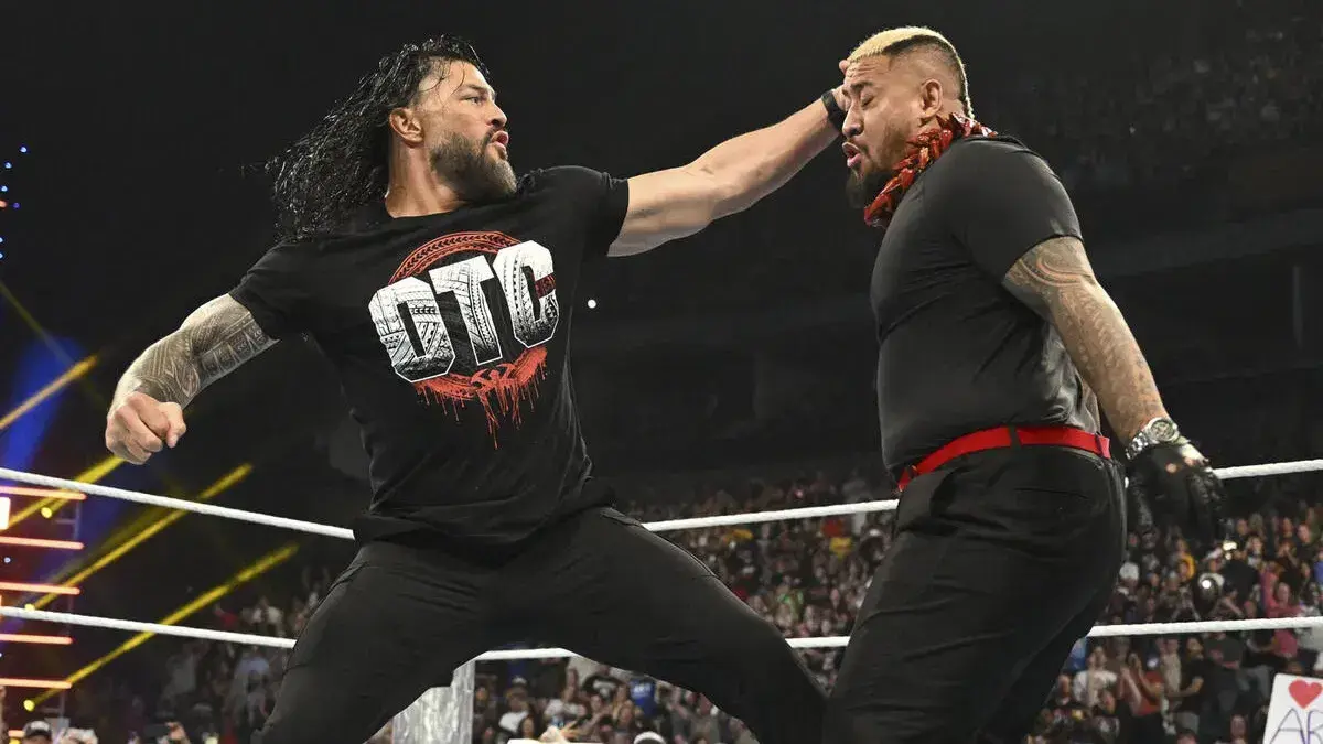 roman reigns e solo sikoa