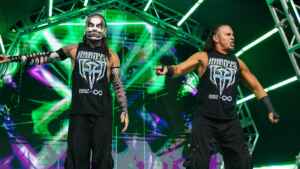 The Hardys renovam contrato com a TNA Wrestling