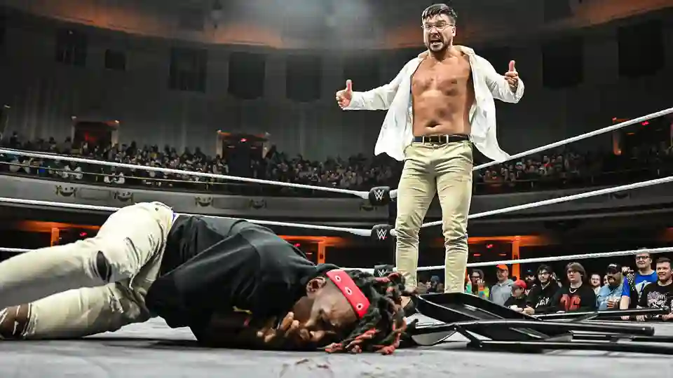 Ethan Page destrói Je’Von Evans no WWE NXT