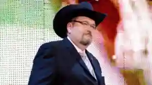 Jim Ross critica booking de Tony Khan em pay-per-views: “Pode ser demais para os shows”