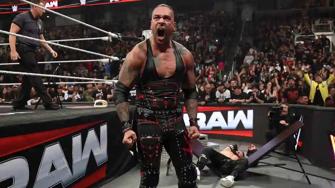 Rivalidade possivelmente termina em luta brutal no WWE RAW