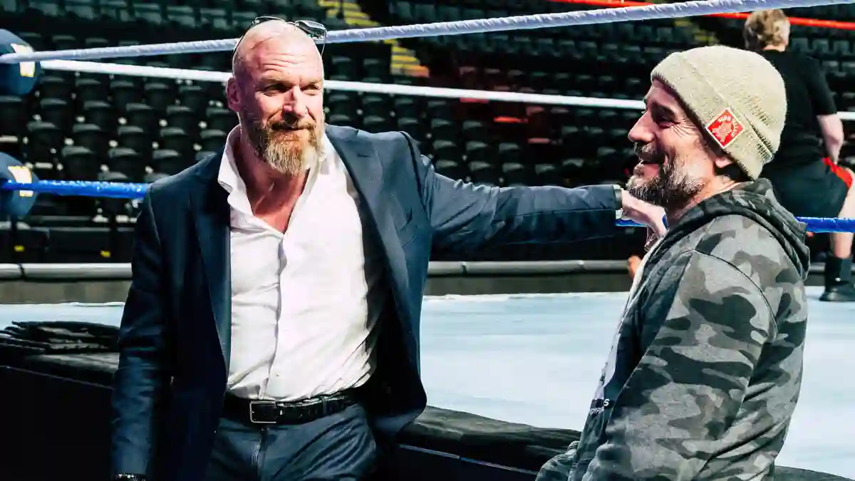 Triple H revela detalhes inéditos de conversa com CM Punk antes do seu retorno à WWE