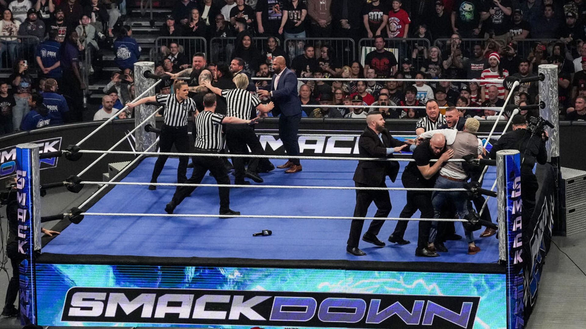 Major last-minute changes took place on this week’s WWE SmackDown – Reports