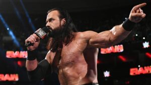 “I’m not here to hurt you, I’m here to help you” – Drew McIntyre shows up on SmackDown to prevent current WWE champion from making a huge mistake