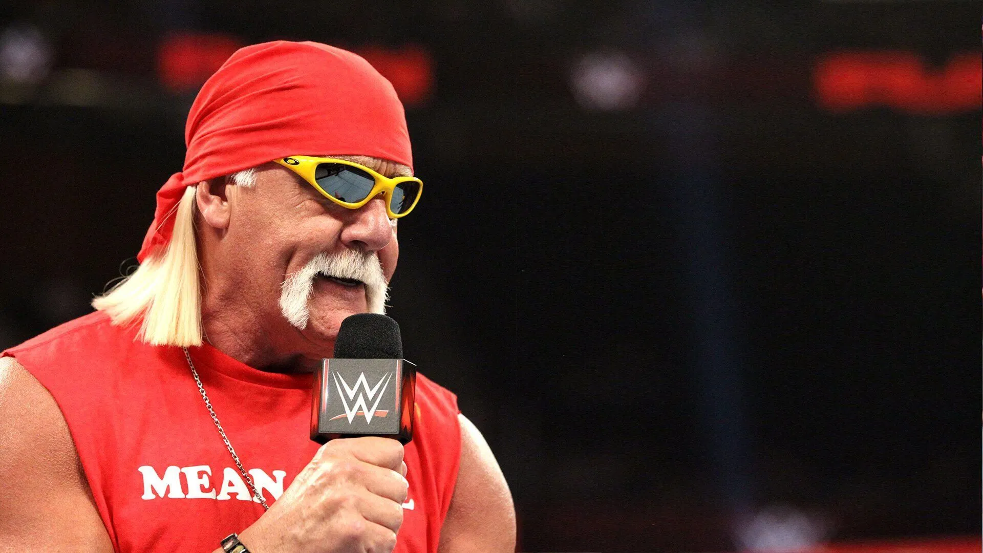 WWE legend downplays Hulk Hogan’s negative RAW reception